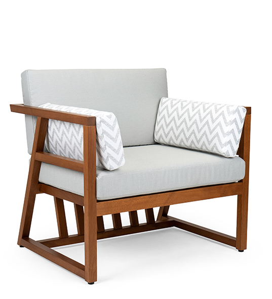 Peta Lounge Chair